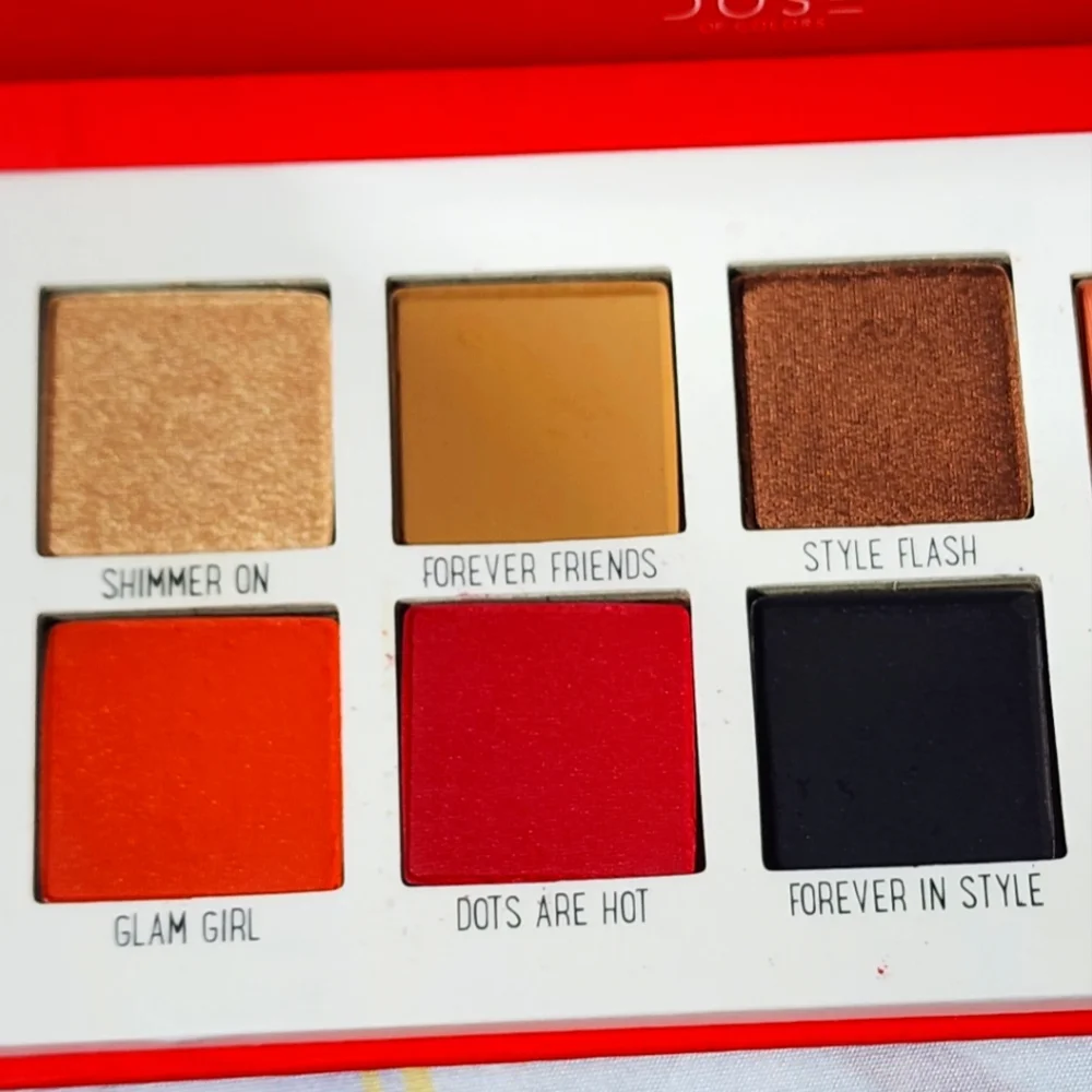Dose Of Colors Minnie Mouse Palette NEW - Picture 7 of 10
